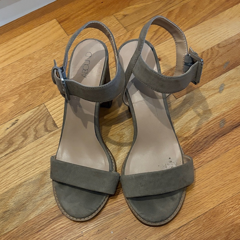 Abound Women's Taupe Heeled Sandals